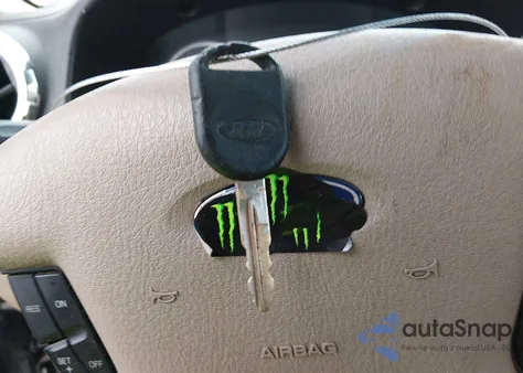 2005 Ford Expedition Eddie Bauer/King Ranch from USA, damaged, VIN 1FMFU17575LA75687